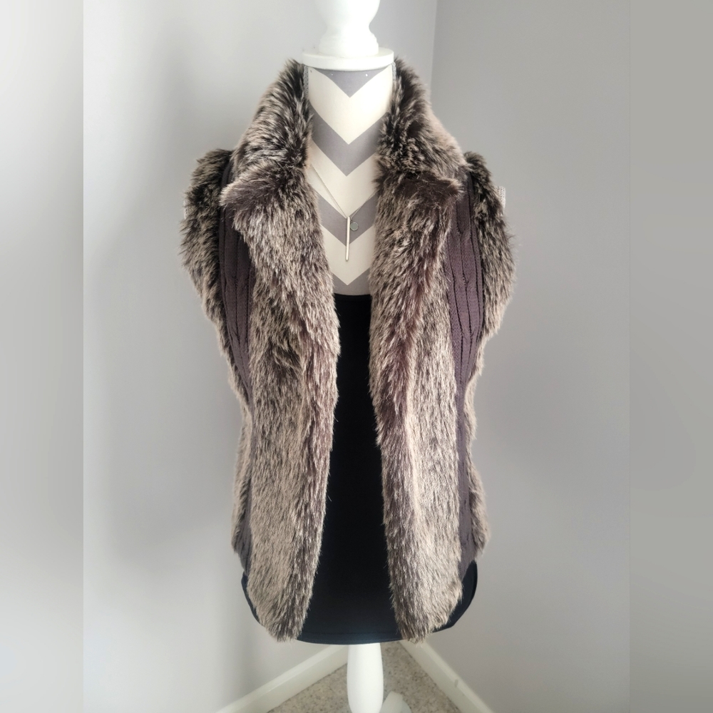 XOXO Faux Fur & Knit Sleeveless Jacket - Picture 1 of 3
